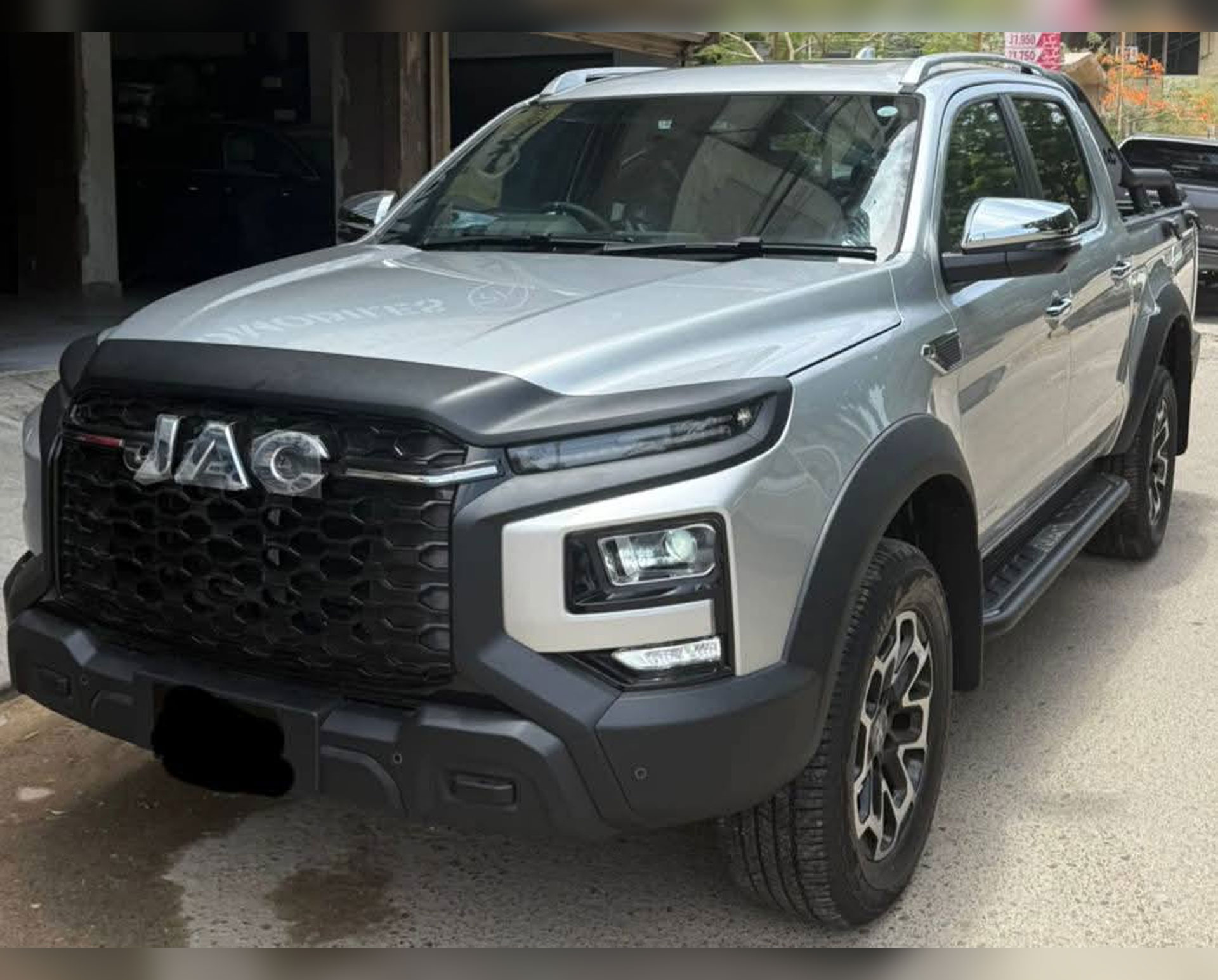 Jac T9 Hunter